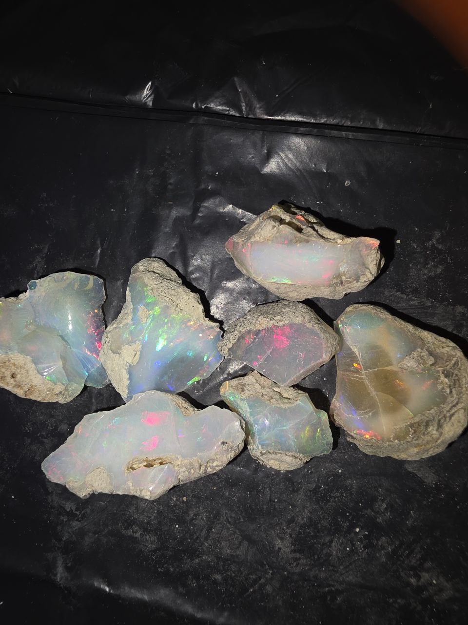 Micro-lot rough 7 stones Mixed Opal Ethiopian Welo, 108 ct rough, natural