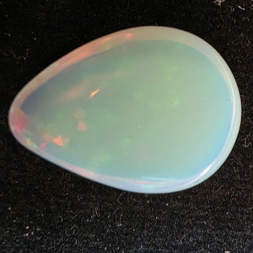 White Opal Ethiopian Welo, 9.05 ct pear polished, natural