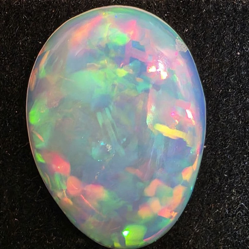 White Opal Ethiopian Welo, 5 ct oval polished, natural