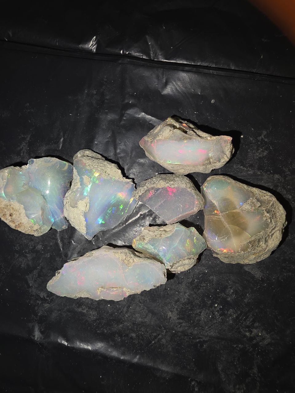 Micro-lot rough 7 stones Mixed Opal Ethiopian Welo, 108 ct rough, natural