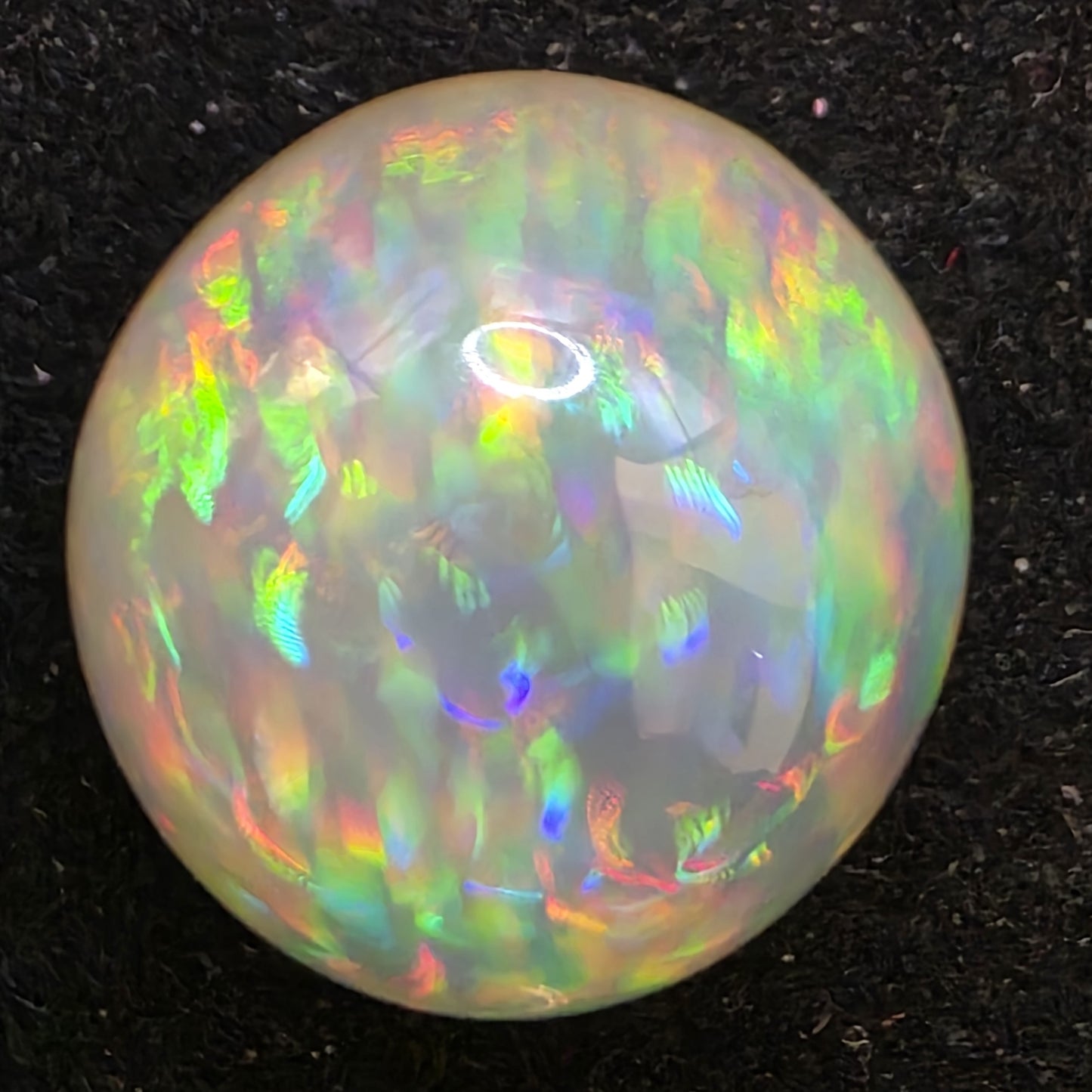 Crystal Opal special Ethiopian Welo, 10 ct freeform polished, natural, intense Play-of-Colour