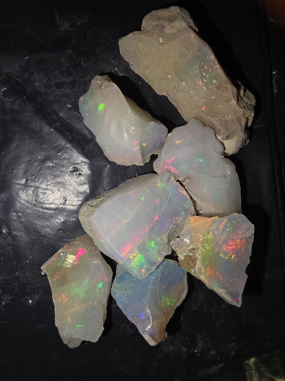 Micro-lot rough 7 stones Mixed Opal Ethiopian Welo, 66.5 ct rough, natural