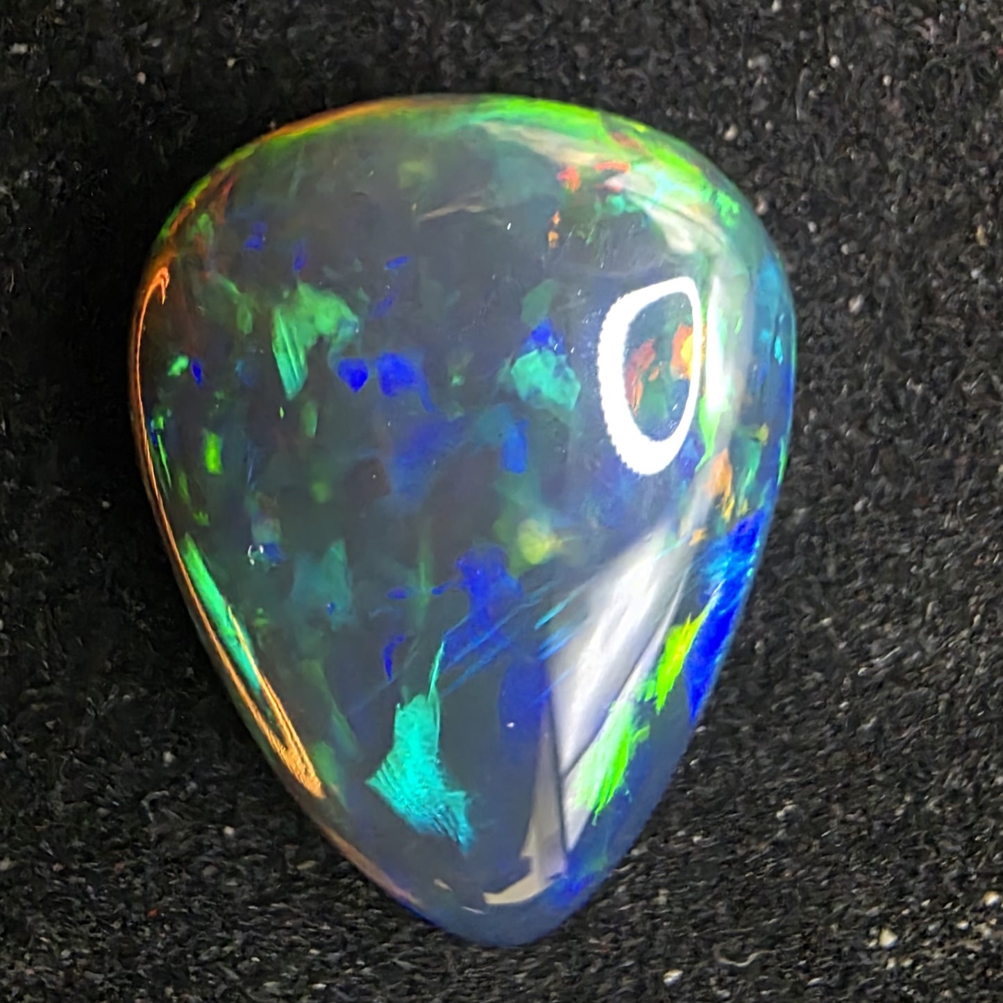 Black Opal special Ethiopian Welo, 8 ct pear polished, natural