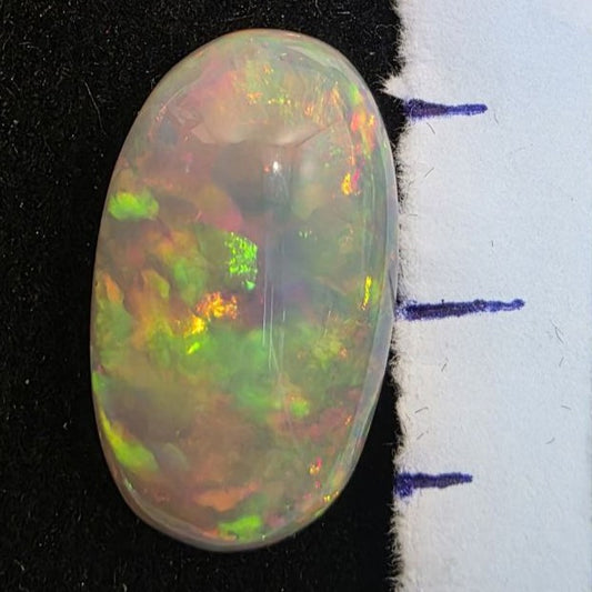 White Opal Ethiopian Welo, 7.35 ct oval polished, natural