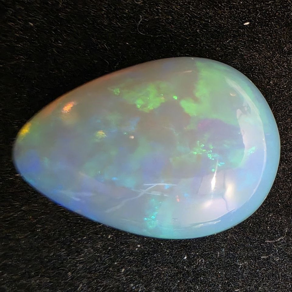 White Opal Ethiopian Welo, 9.05 ct pear polished, natural