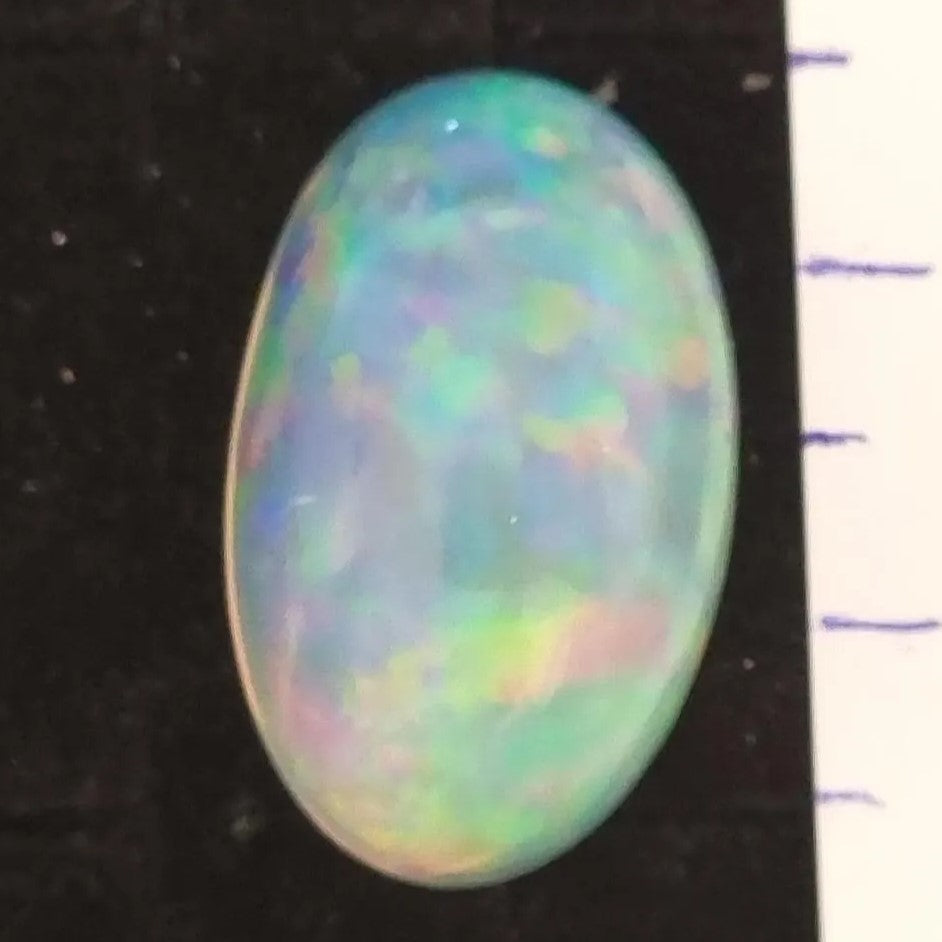White Opal Ethiopian Welo, 12.3 ct oval polished, natural