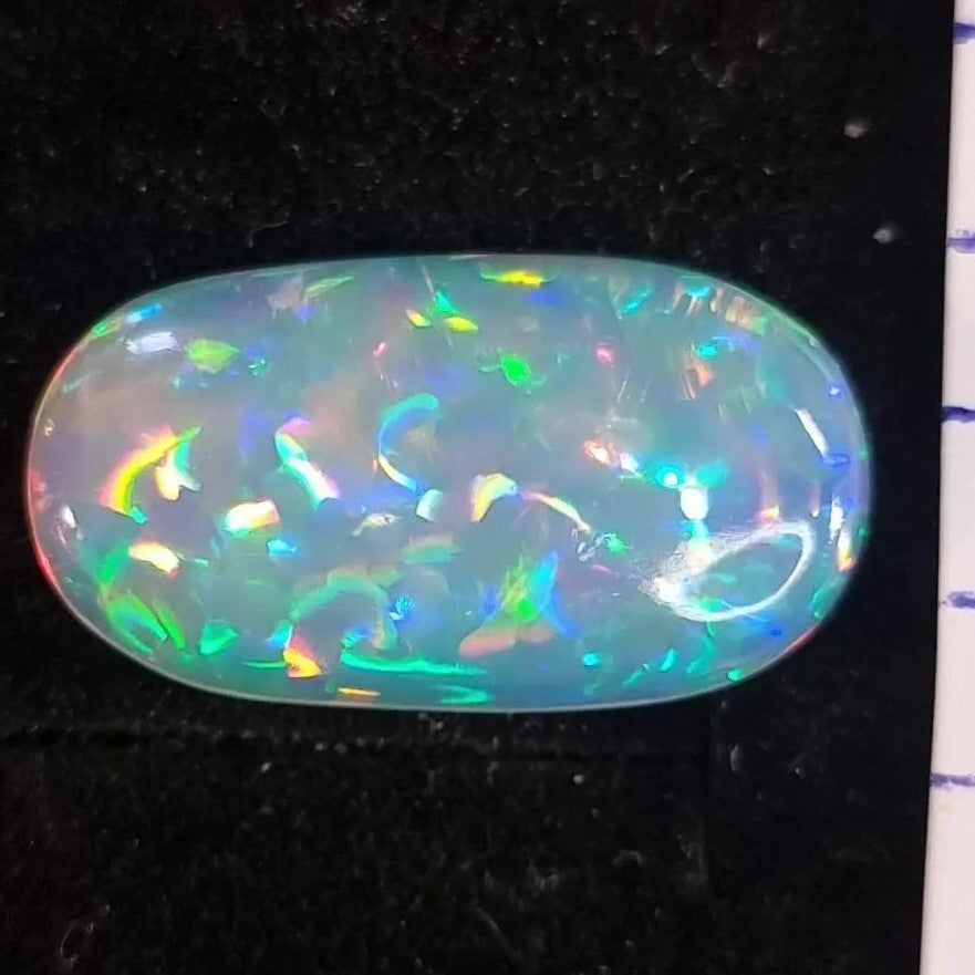 White Opal Ethiopian Welo, 5.5 ct oval polished, natural