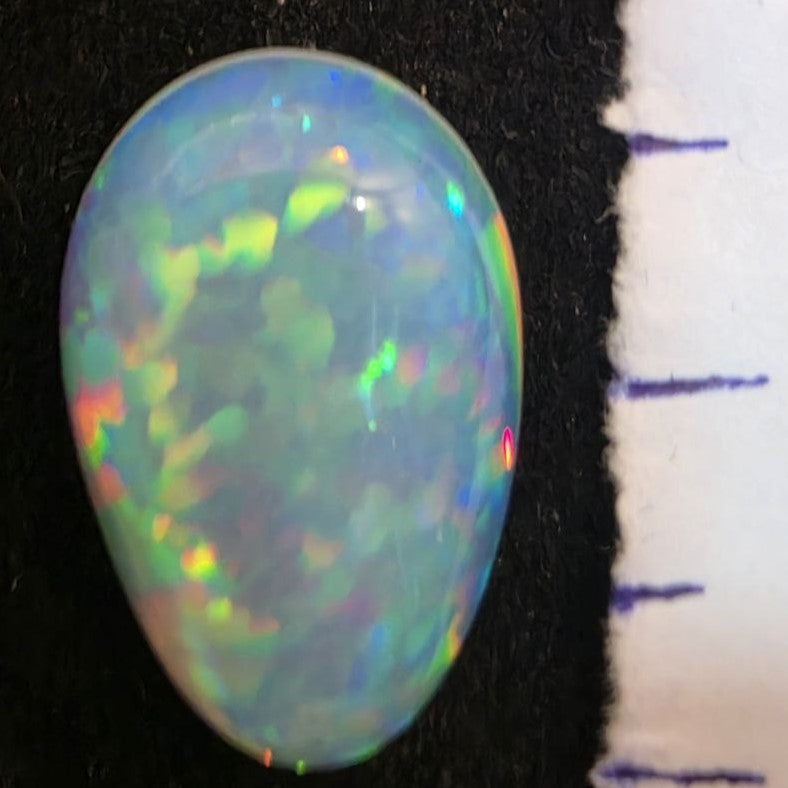 White Opal Ethiopian Welo, 7.75 ct oval polished, natural