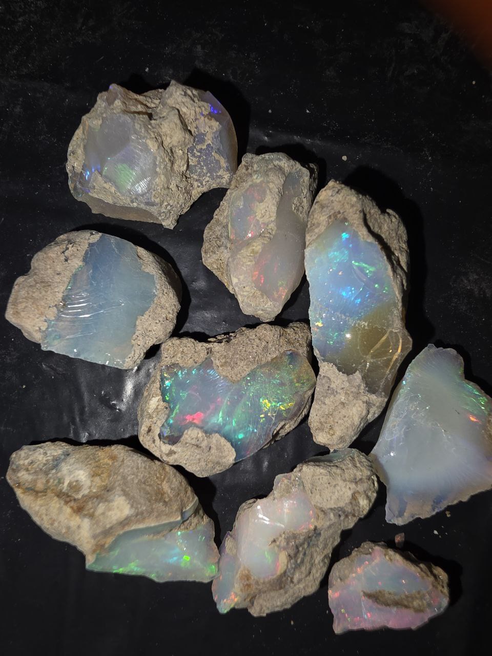 Micro-lot rough, 9 stones Mixed Opal Ethiopian Welo, 109.5 ct rough, natural