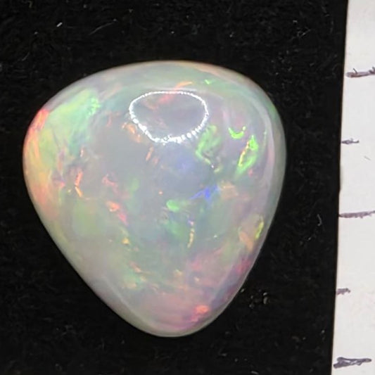 White Opal special Ethiopian Welo, 14.1 ct pear polished, natural