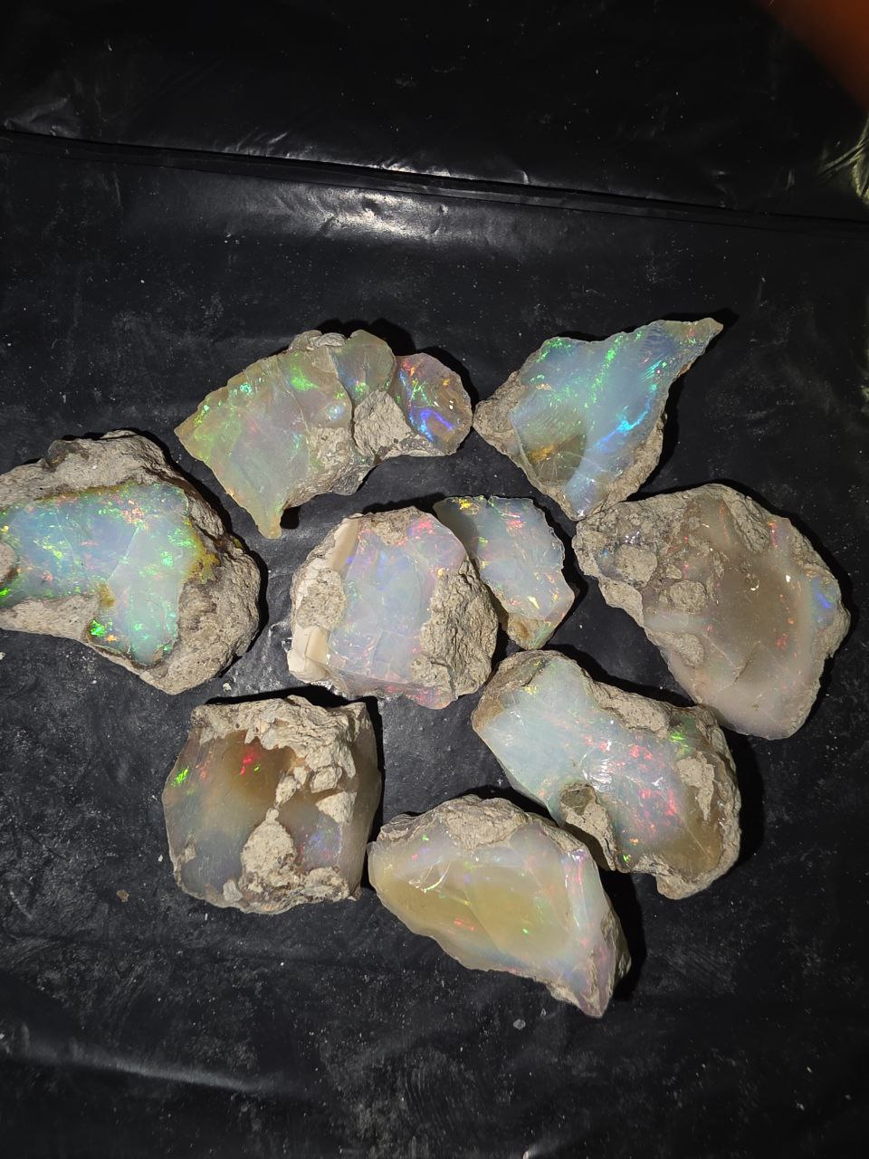 Micro-lot rough, 9 stones Mixed Opal Ethiopian Welo, 121 ct rough, natural