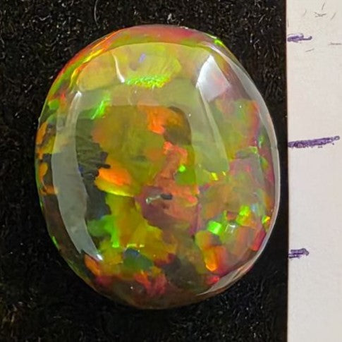 Perfect! Black Opal outstanding Ethiopian Welo, 4.6 ct oval polished, natural, intense Play-of-Colour