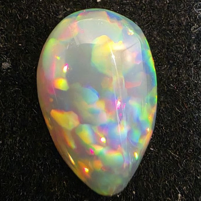 White Opal Ethiopian Welo, 2.45 ct pear polished, natural