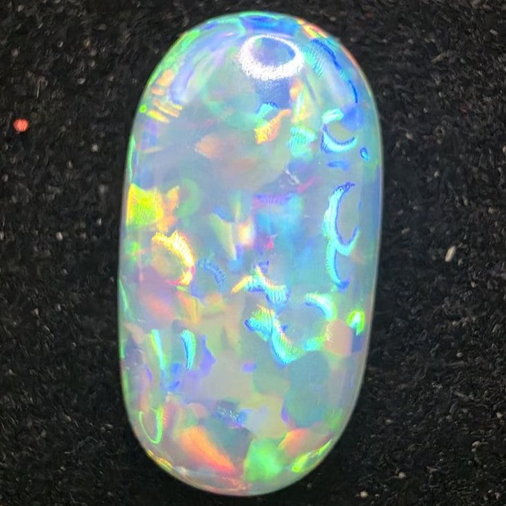 White Opal Ethiopian Welo, 7.4 ct oval polished, natural