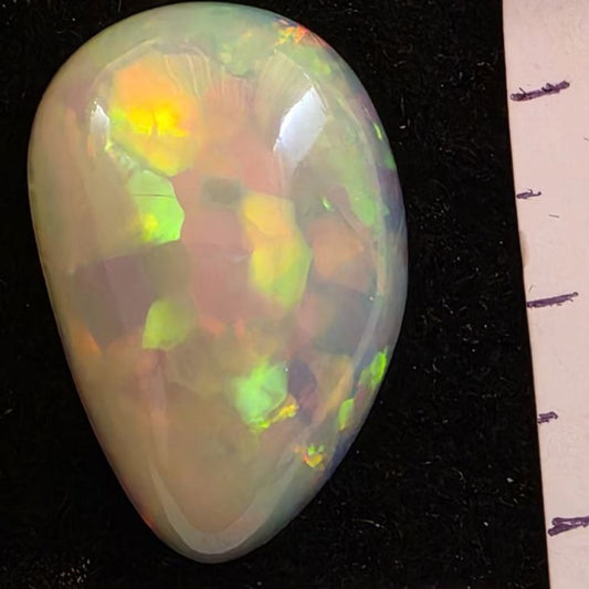 White Opal special Ethiopian Welo, 14.7 ct freeform polished, natural