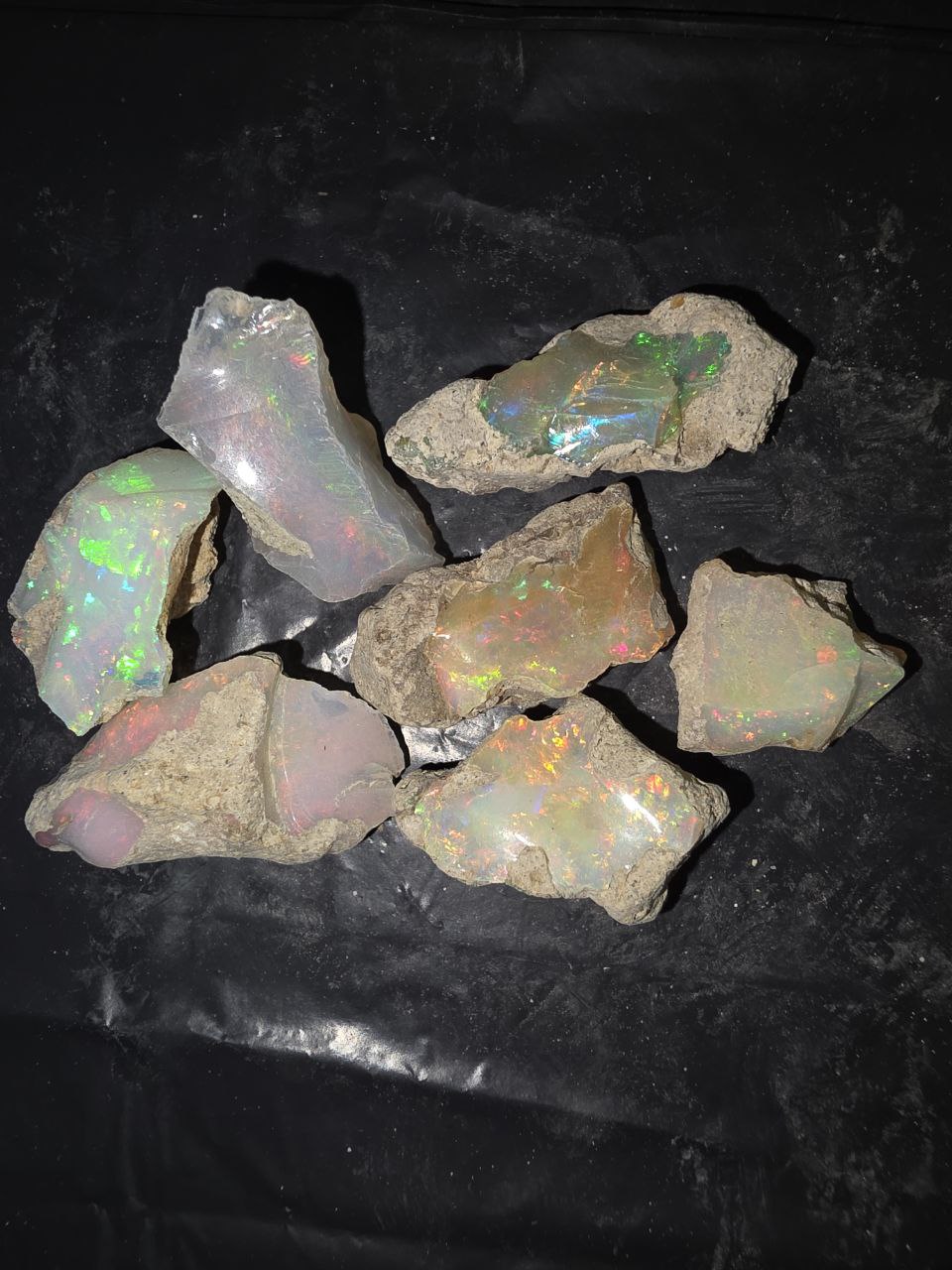 Micro-lot rough 7 stones Mixed Opal Ethiopian Welo, 88.5 ct rough, natural