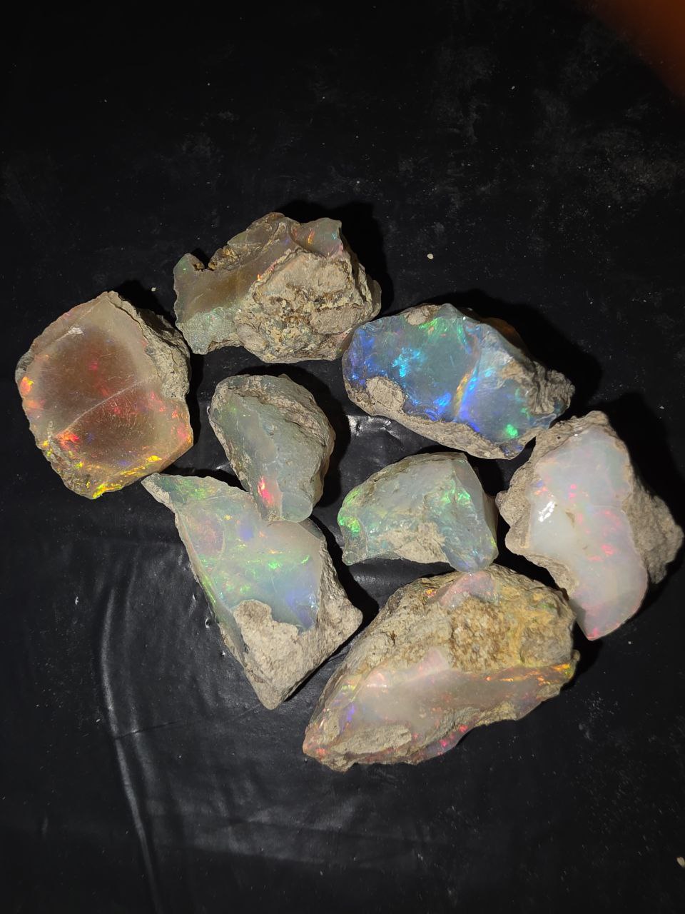 Micro-lot rough 8 stones Mixed Opal Ethiopian Welo, 111.5 ct rough, natural