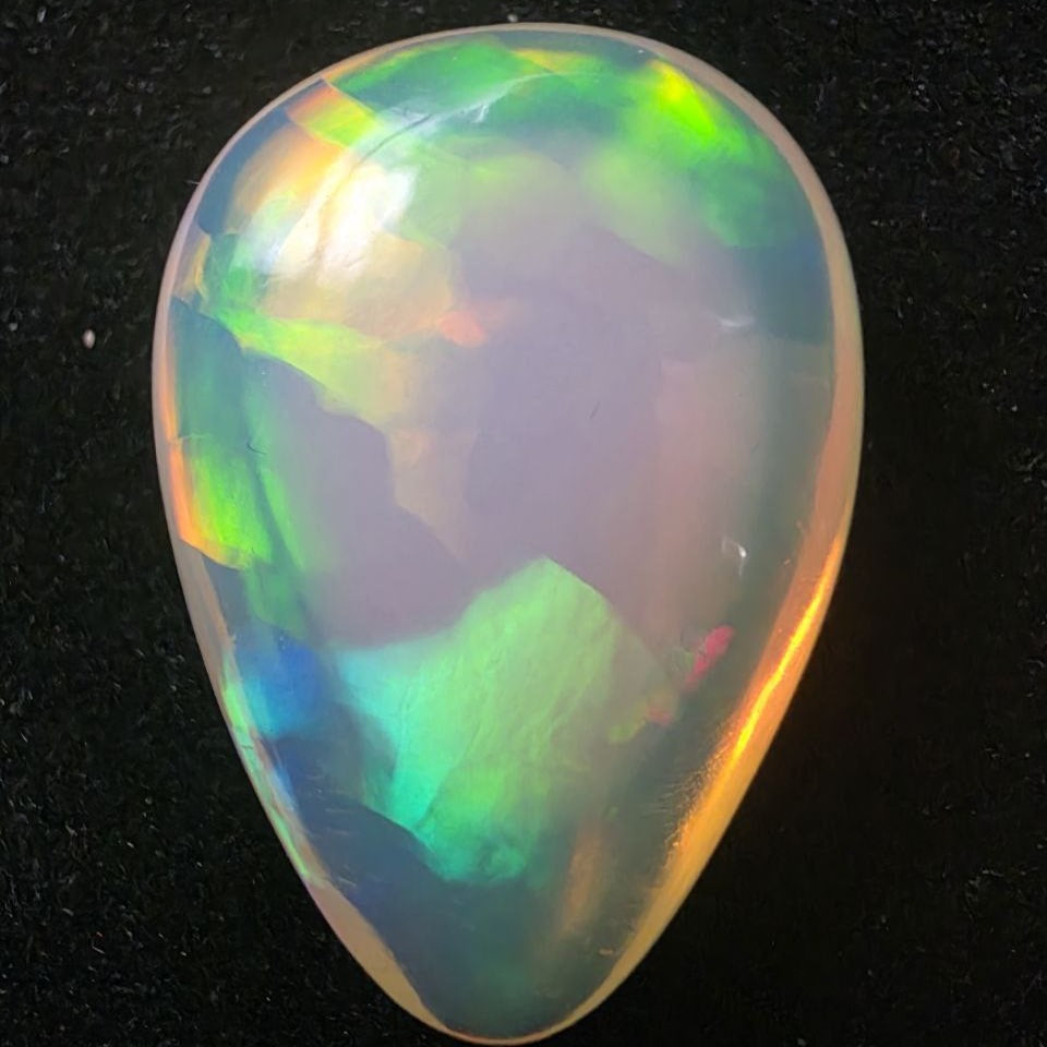 White Opal special Ethiopian Welo, 26.55 ct pear polished, natural