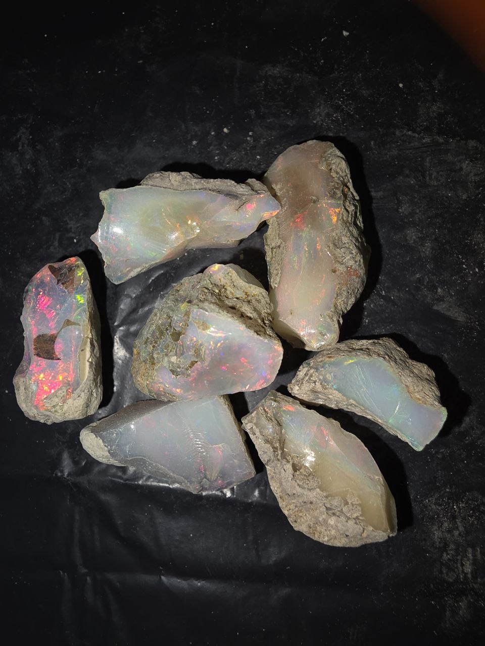 Micro-lot rough 7 stones Mixed Opal Ethiopian Welo, 127 ct rough, natural