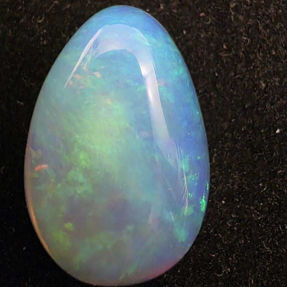 White Opal Ethiopian Welo, 9.35 ct pear polished, natural