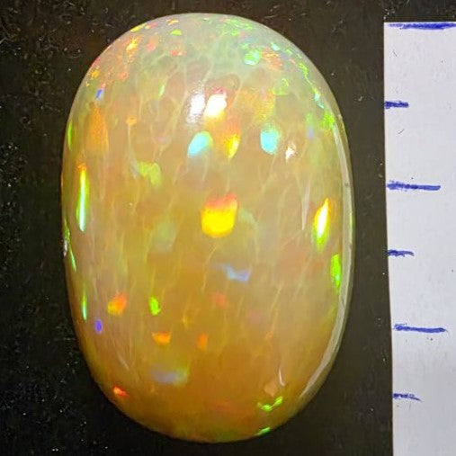Honeycomb Honey Opal special Ethiopian Welo, 38.75 ct oval polished, natural