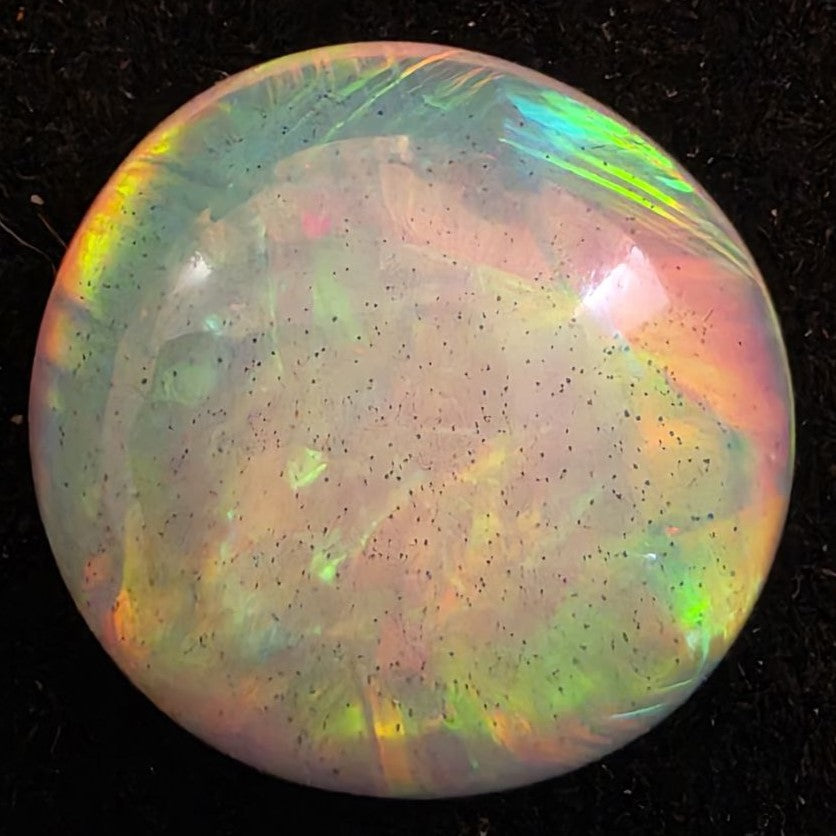White Opal special Ethiopian Welo, 9.75 ct oval polished, natural