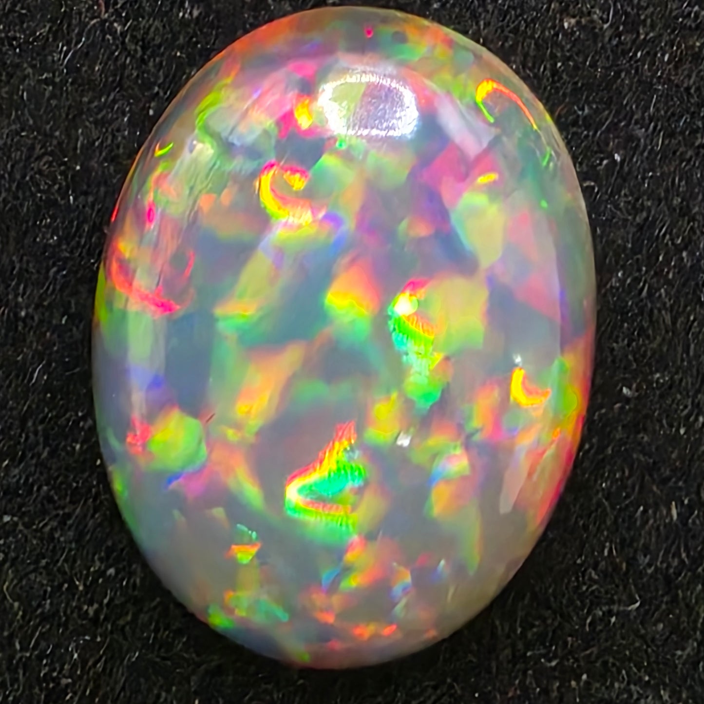 Black Opal special Ethiopian Welo, 3.25 ct oval polished, natural, intense Play-of-Colour