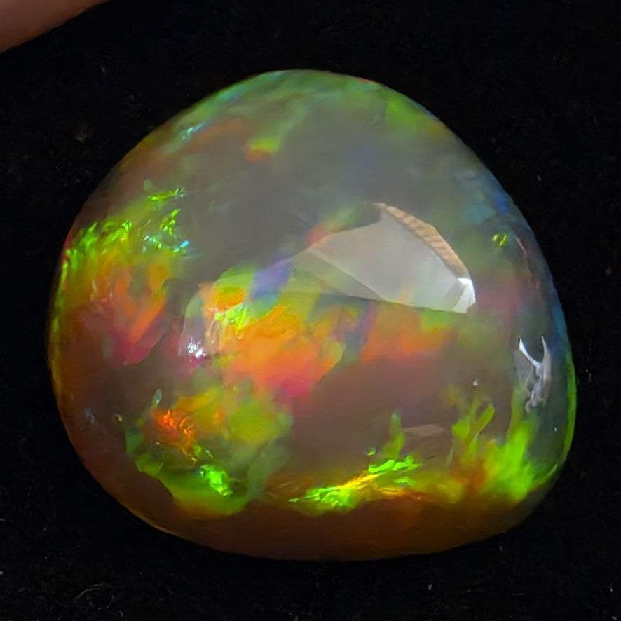 Black Opal special Ethiopian Welo, 29.1 ct pear polished, natural