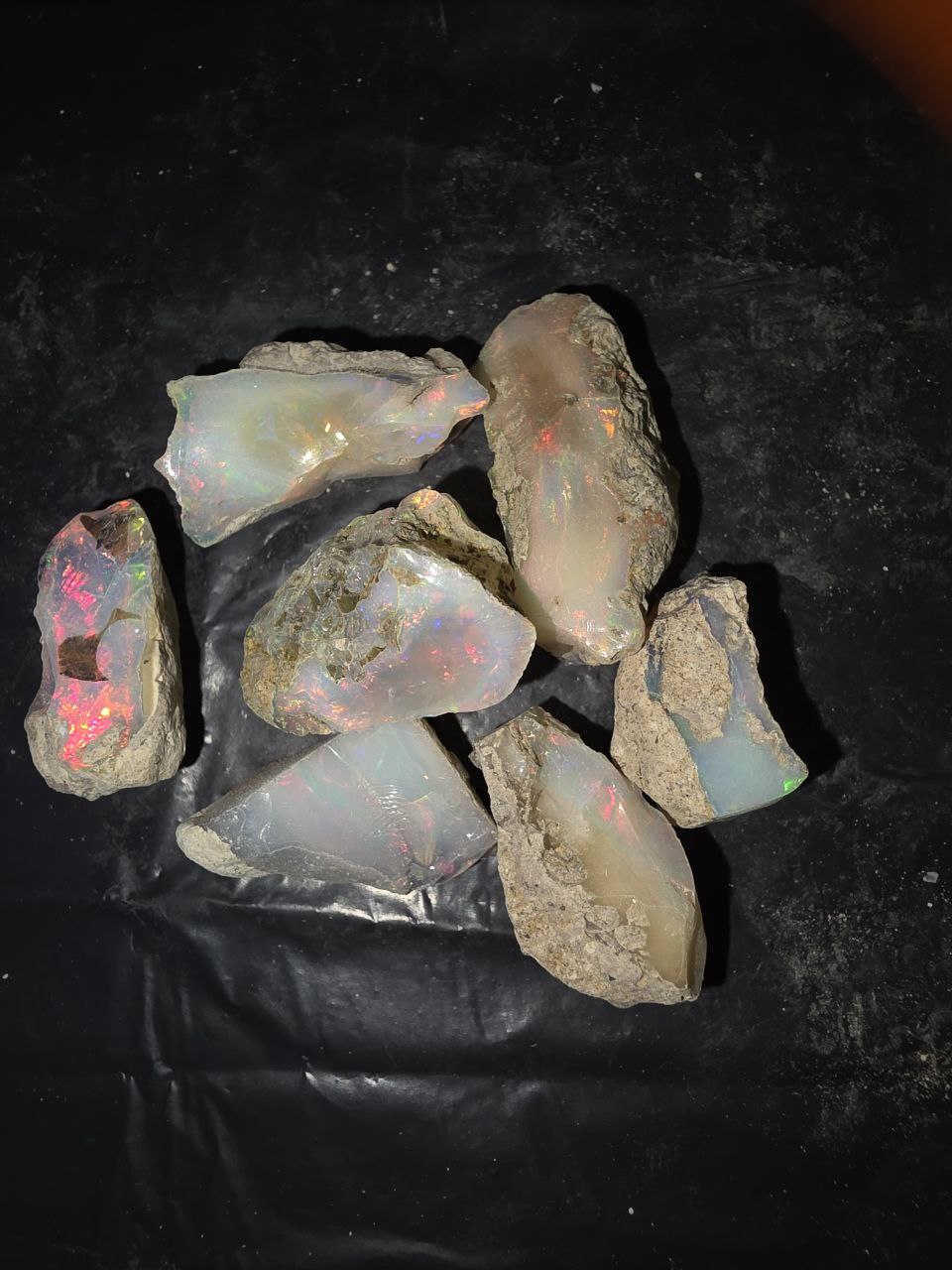 Micro-lot rough 7 stones Mixed Opal Ethiopian Welo, 127 ct rough, natural