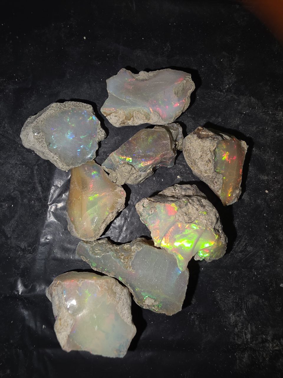 Micro-lot rough 7 stones Mixed Opal Ethiopian Welo, 116 ct rough, natural