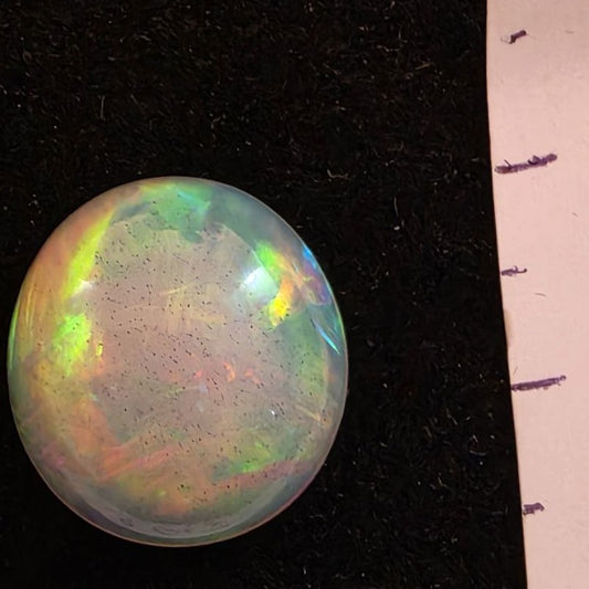 White Opal special Ethiopian Welo, 9.75 ct oval polished, natural