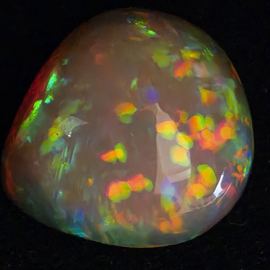 Black Opal special Ethiopian Welo, 29.1 ct pear polished, natural