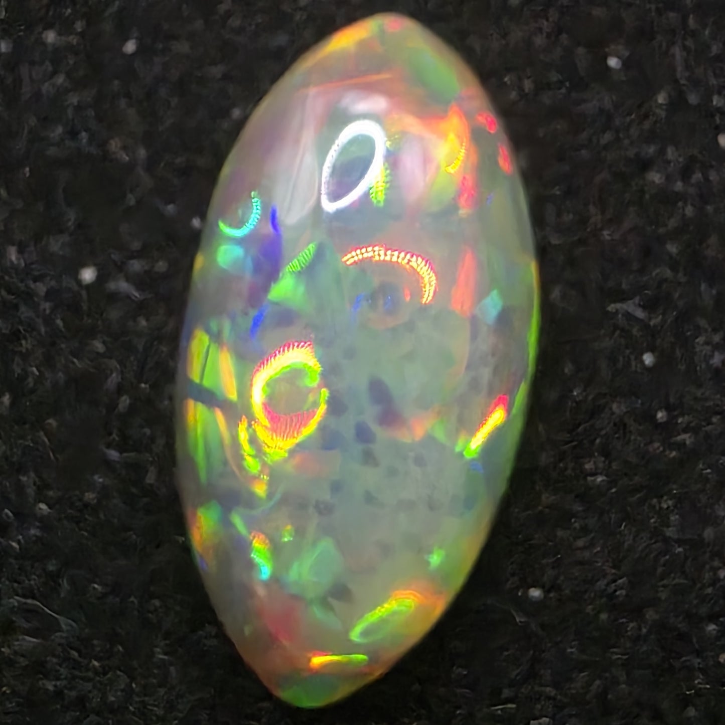 Black Opal special Ethiopian Welo, 3.45 ct oval polished, natural, intense Play-of-Colour