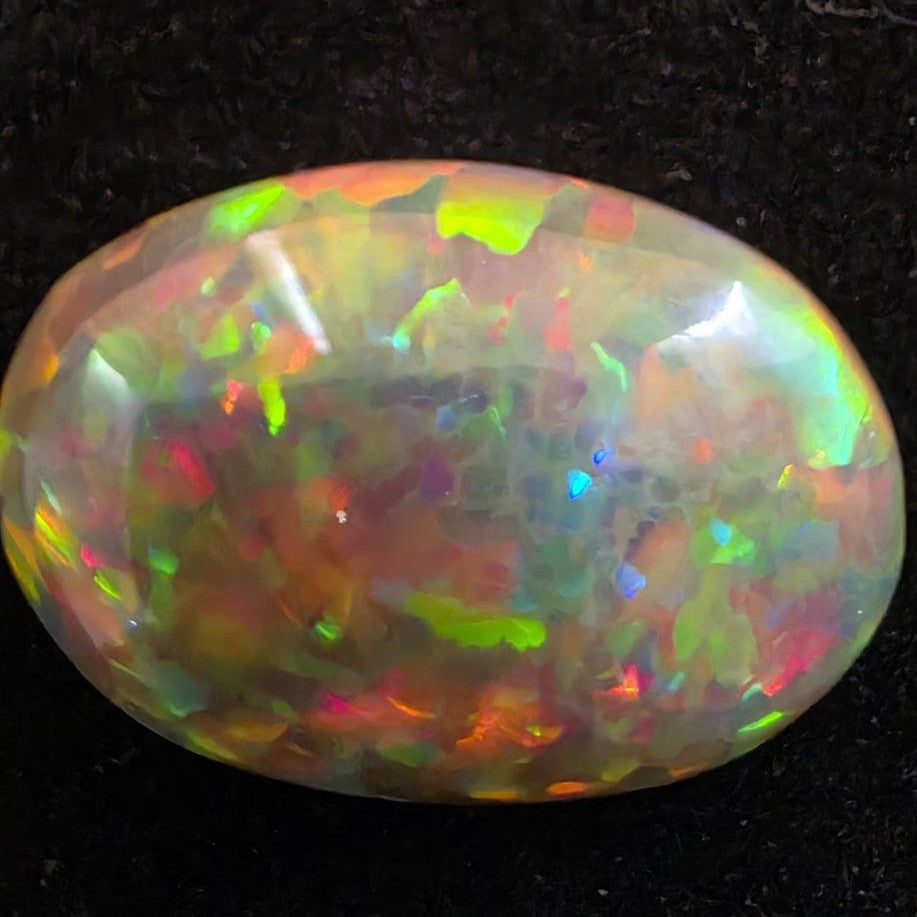 Perfect! Black Opal outstanding Ethiopian Welo, 16.65 ct oval polished, natural, intense Play-of-Colour