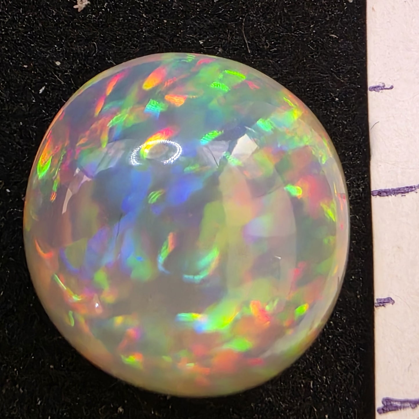Crystal Opal special Ethiopian Welo, 10 ct freeform polished, natural, intense Play-of-Colour