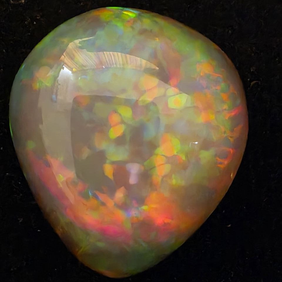 Black Opal special Ethiopian Welo, 29.1 ct pear polished, natural